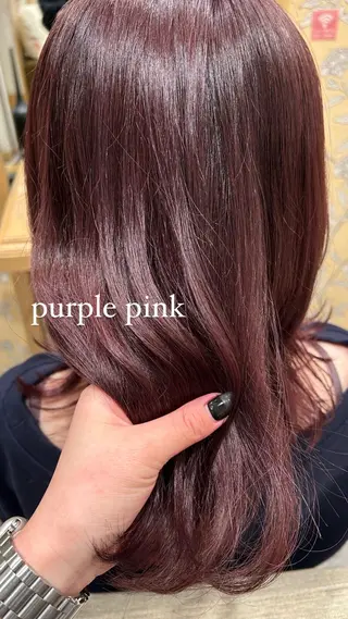 セミロング 細包 夕貴のヘアスタイル