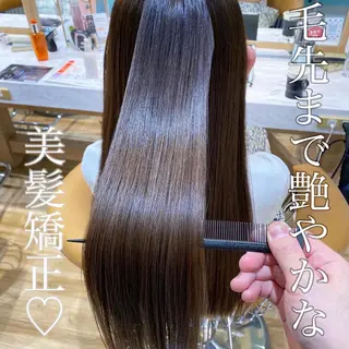 セミロング 山本翔一郎 韓国顔周りレイヤーのヘアスタイル