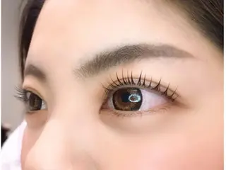 マツエク・マツパ 心斎橋Libra所属・川口 菜月の眉毛・アイブロウイメージ