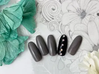 ネイル nailsalon MUZOrashika所属・林 亜衣のネイルデザイン