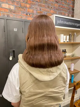 ミディアム カラー the BRIDGE 加藤みのりのヘアスタイル