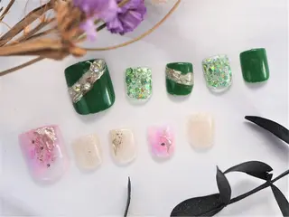 ネイル ビューティーサロン ヘゼリヒのネイルデザイン