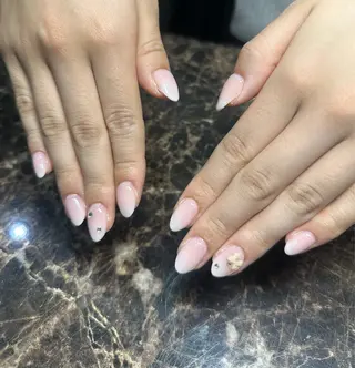 ネイル IROHA NAIL Rinoのネイルデザイン