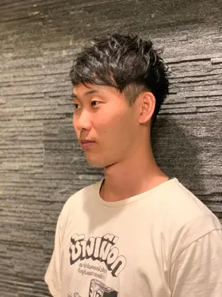 ミディアム メンズ HIROGINZAプレミアムバーバー赤坂店所属・田中 千恩のヘアスタイル