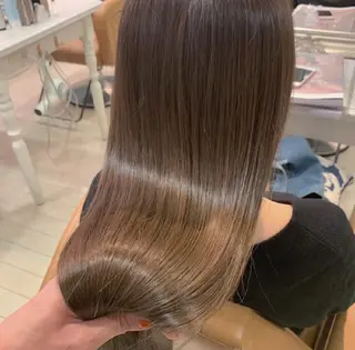 セミロング 縮毛矯正/レイヤー 💎やまもとちひろのヘアスタイル