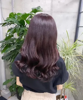 ロング ブリーチなしダブルカ ラー🩶manamiのヘアスタイル