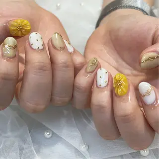 ネイル 内田 里穂のネイルデザイン