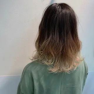 ミディアム カラー ヘアアレンジ ash鴨居店所属・有光 ルイのヘアスタイル