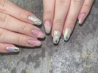 グロー ネイルのネイルデザイン