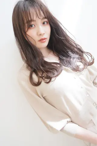 ロング 大沼 佑英のヘアスタイル