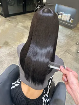 ロング ブリーチ、髪質改善 Noe心斎橋店のヘアスタイル