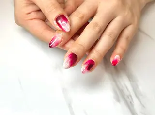 ミディアム ネイリスト シンのネイルデザイン