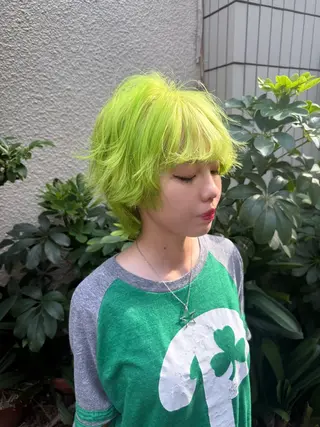 ショート HARUNA/原宿/ ハイトーン/デザインのヘアスタイル
