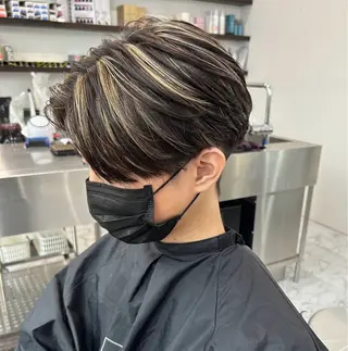 ショート カラー パーマ メンズ 鶴田 来夢のヘアスタイル