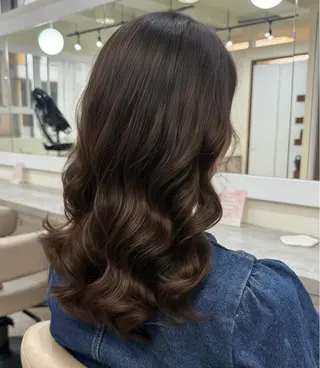 セミロング パーマ 韓国風パーマ/耳つぼ ヘアセット/みづきのヘアスタイル