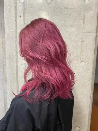 セミロング カラー Yahiko ハイトーンのヘアスタイル