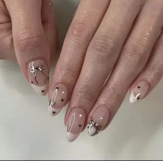 ネイル Lynn_ Nailのネイルデザイン