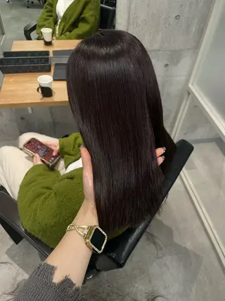 セミロング ayano /レイヤー/艶カラーのヘアスタイル