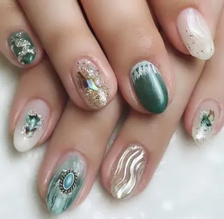 ネイル ラウバイマノマノ なかざとのネイルデザイン