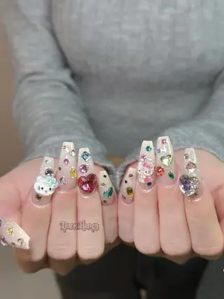 ネイル Dark Honey Kikiのネイルデザイン