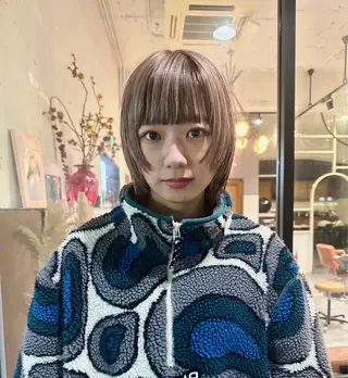 ショート カラー 市川 蘭のヘアスタイル