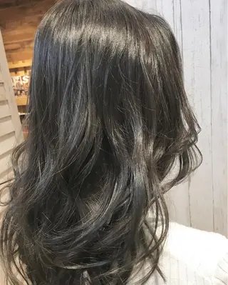 カラー 松田 和樹のヘアスタイル