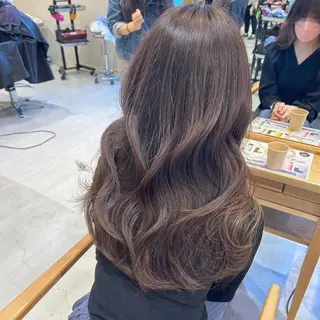 ロング ムラ修正ブリーチ 山田眞之介のヘアスタイル