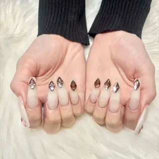 ネイル Kobayashi Komugiのネイルデザイン