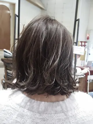 ミディアム カラー 尾野 恭平のヘアスタイル