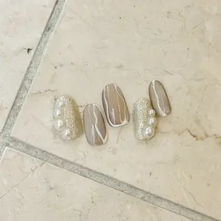 ミディアム MAXKELLY KAORIのネイルデザイン