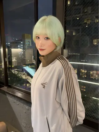 ショート カラー 艶髪 暗髪🌙 MINORIのヘアスタイル