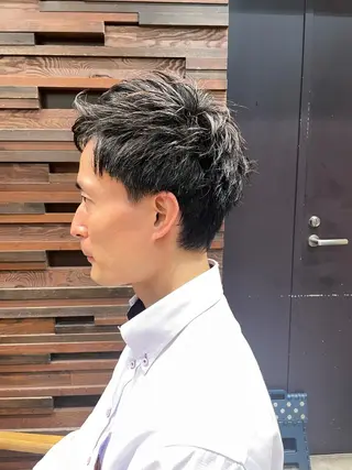 メンズ eyesburg W/est所属・ショート 村上のヘアスタイル
