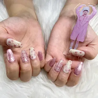 ネイル Renatus Nailのネイルデザイン