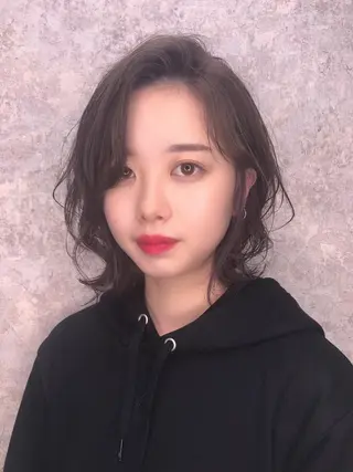 ショート カラー uru"所属・uru" すずきさゆりのヘアスタイル