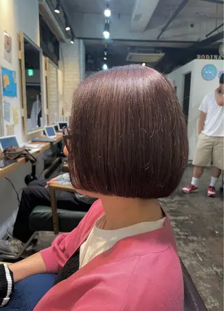 ショート カラー 坂本 かのんのヘアスタイル