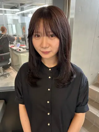 セミロング 透け感カラー / ストレート/ハルカのヘアスタイル