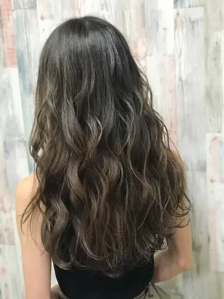 ロング カラー 山内 聡史のヘアスタイル