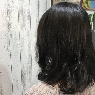 ミディアム カラー パーマ 金崎 新吾のヘアスタイル