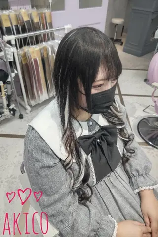 ロング LUXBE GALLERY なんば駅前店所属・ラックスビーギャラリ ー AKICOのヘアスタイル