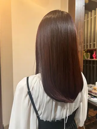 セミロング Luster Friends所属・まゆ | 艶カラー | ストレートのヘアスタイル