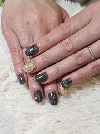 ネイル plus j yuuのネイルデザイン