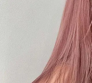 ロング カラー ニシキオリ ユウキのヘアスタイル