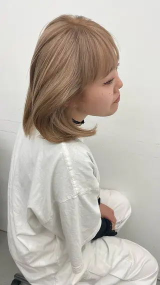 カラー Lolonois梅田 澤田　葵のヘアスタイル