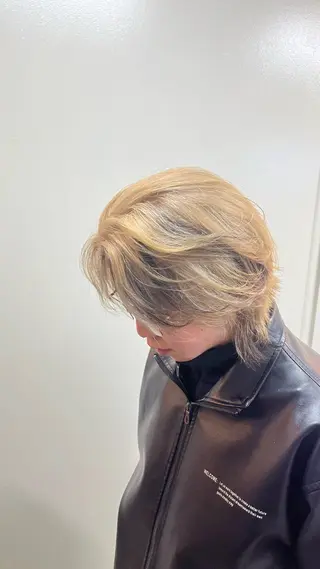 ミディアム カラー メンズ 🦄カイ/メンズ ハイトーン/メイクのヘアスタイル