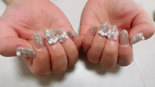 ネイル Fleur 【フルール】のネイルデザイン