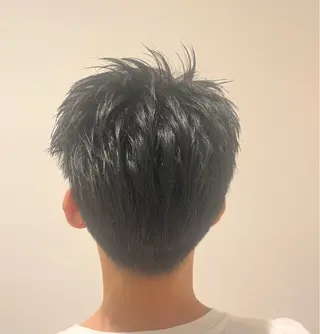 メンズ ウィスタリアフィールドプランシュ所属・Planches 渡辺のヘアスタイル