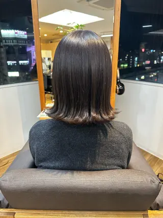 ミディアム 繁田 朱音のヘアスタイル