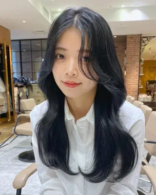 ロング カラー On所属・顔まわりカット🌟 くびれヘア/寺門遥輝のヘアスタイル