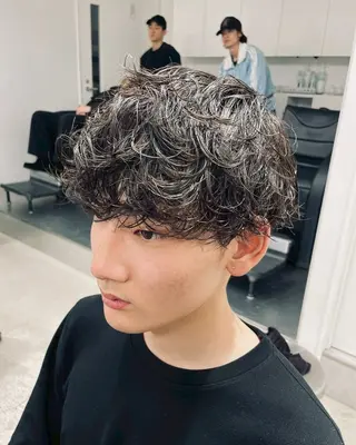 ショート パーマ メンズ 松井 生のヘアスタイル