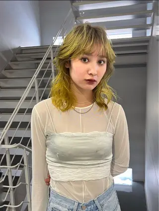 セミロング カラー 小林 美咲のヘアスタイル